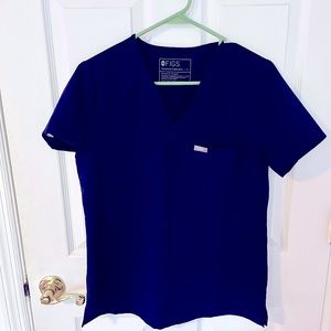 Figs Catarina one pocket scrub top in NAVY